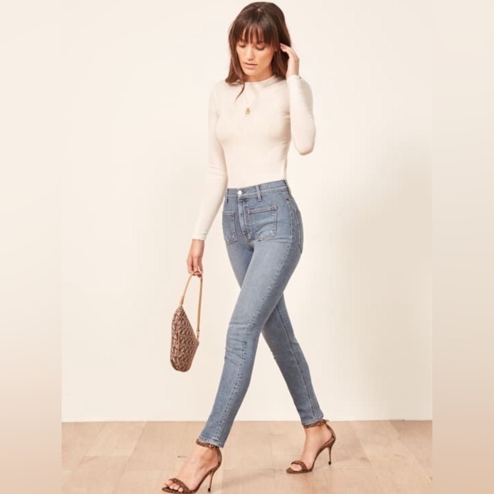 REFORMATION  HIgh SKinny crop patch  pockets. Catalina wash size 26